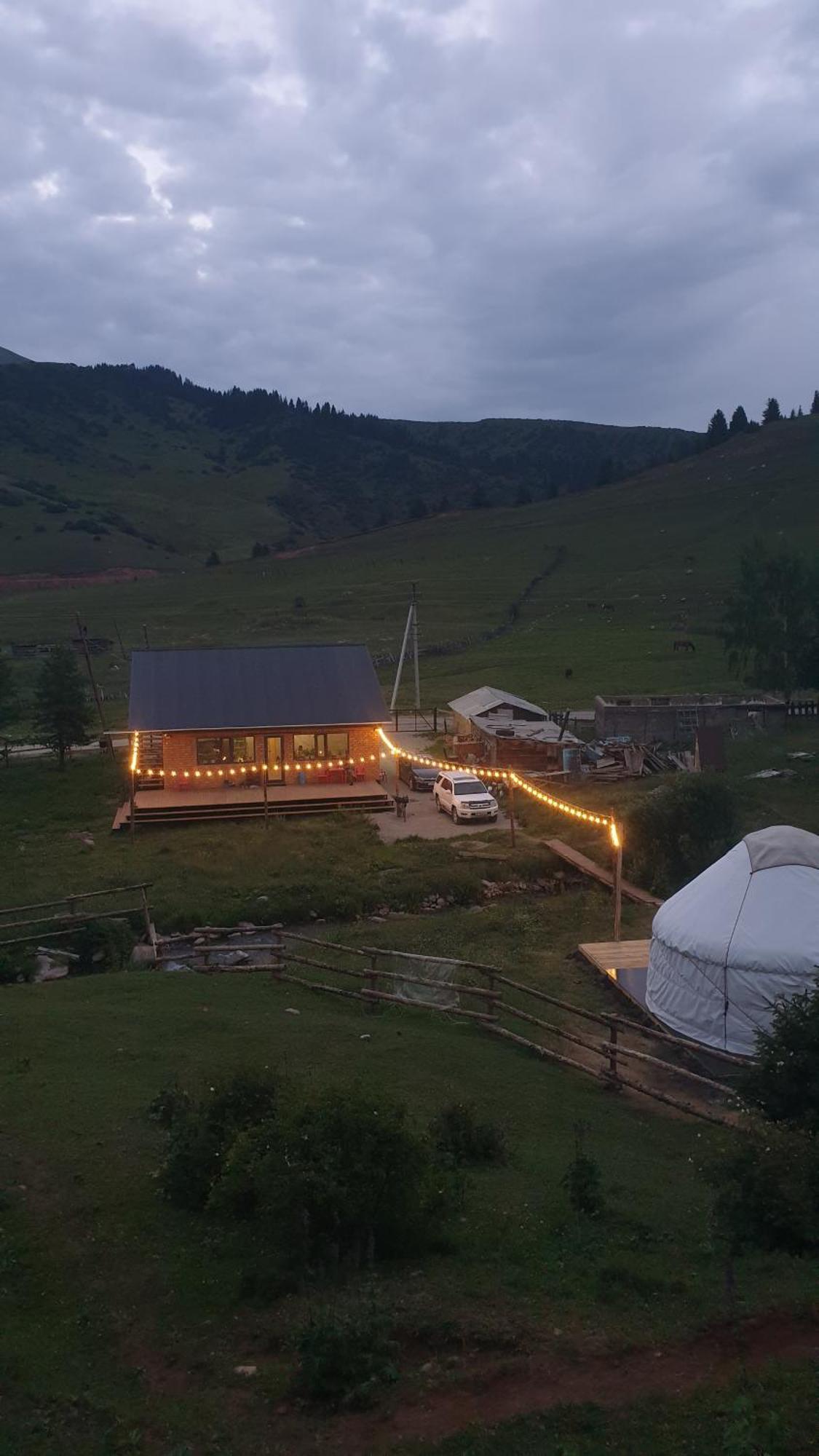 Mine Hostel Dzhergalan Jyrgalan المظهر الخارجي الصورة