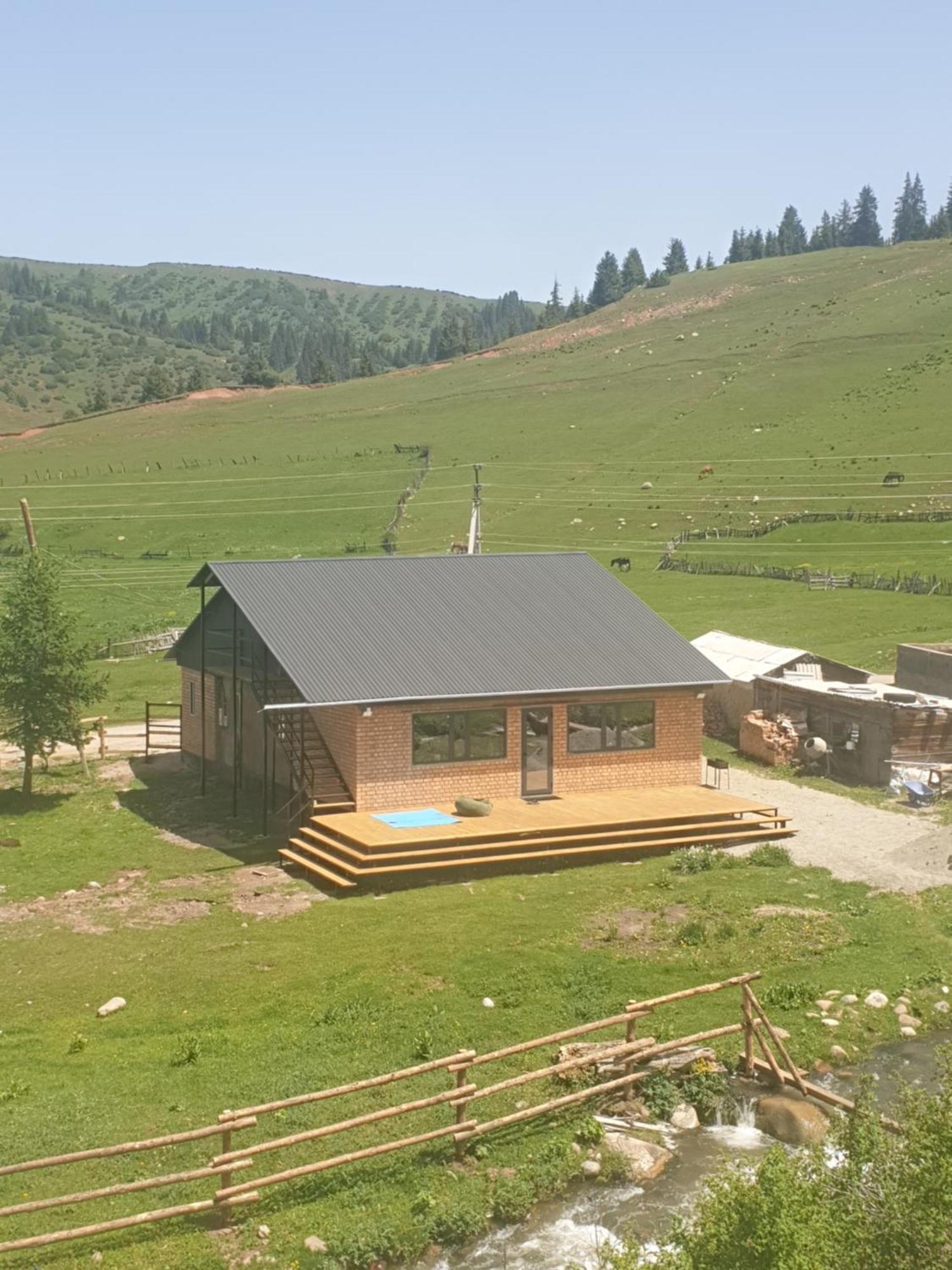 Mine Hostel Dzhergalan Jyrgalan المظهر الخارجي الصورة